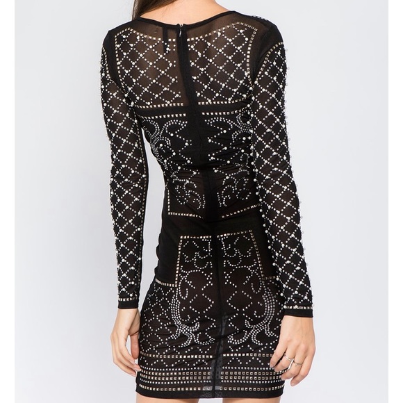 San Joy - BEADS AND PEARLS PATTERNED STONE DRESS - Picture 7 of 8